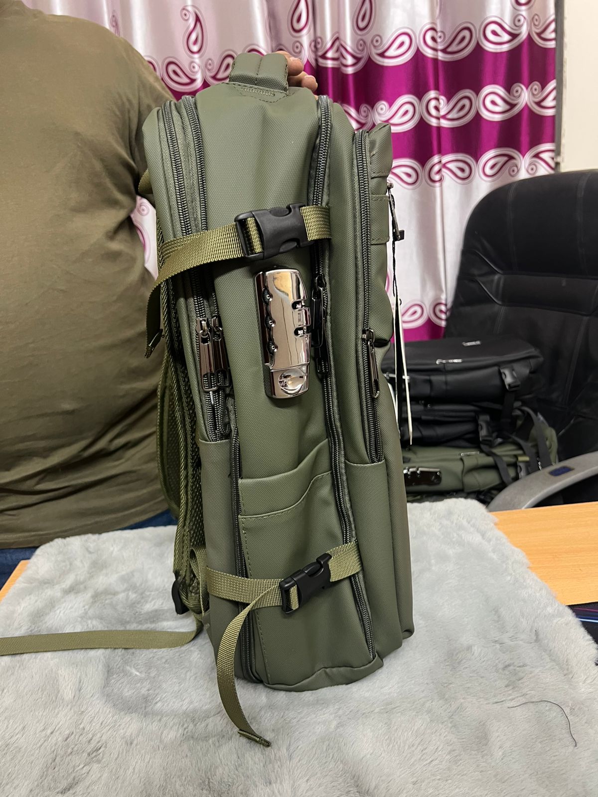 Arctic Hunter B00017 (Olive) Laptop Casual Travel Multi-Function Oxford Waterproof Backpack Bag - Image 2